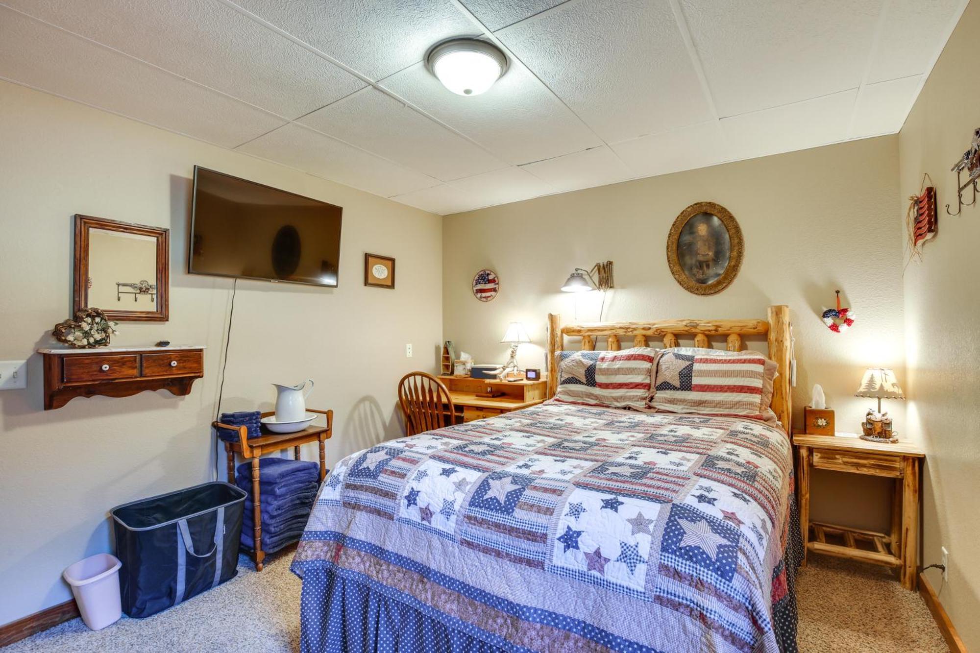The Apartment Retreat Near Mount Rushmore Hermosa Exterior photo